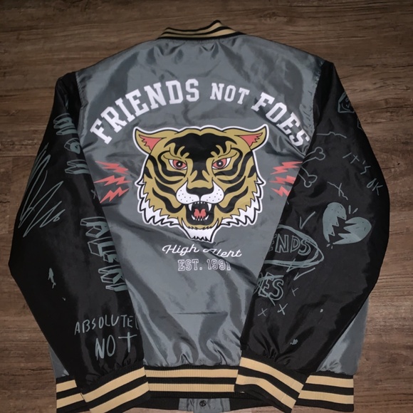 Jacket - Picture 4 of 4